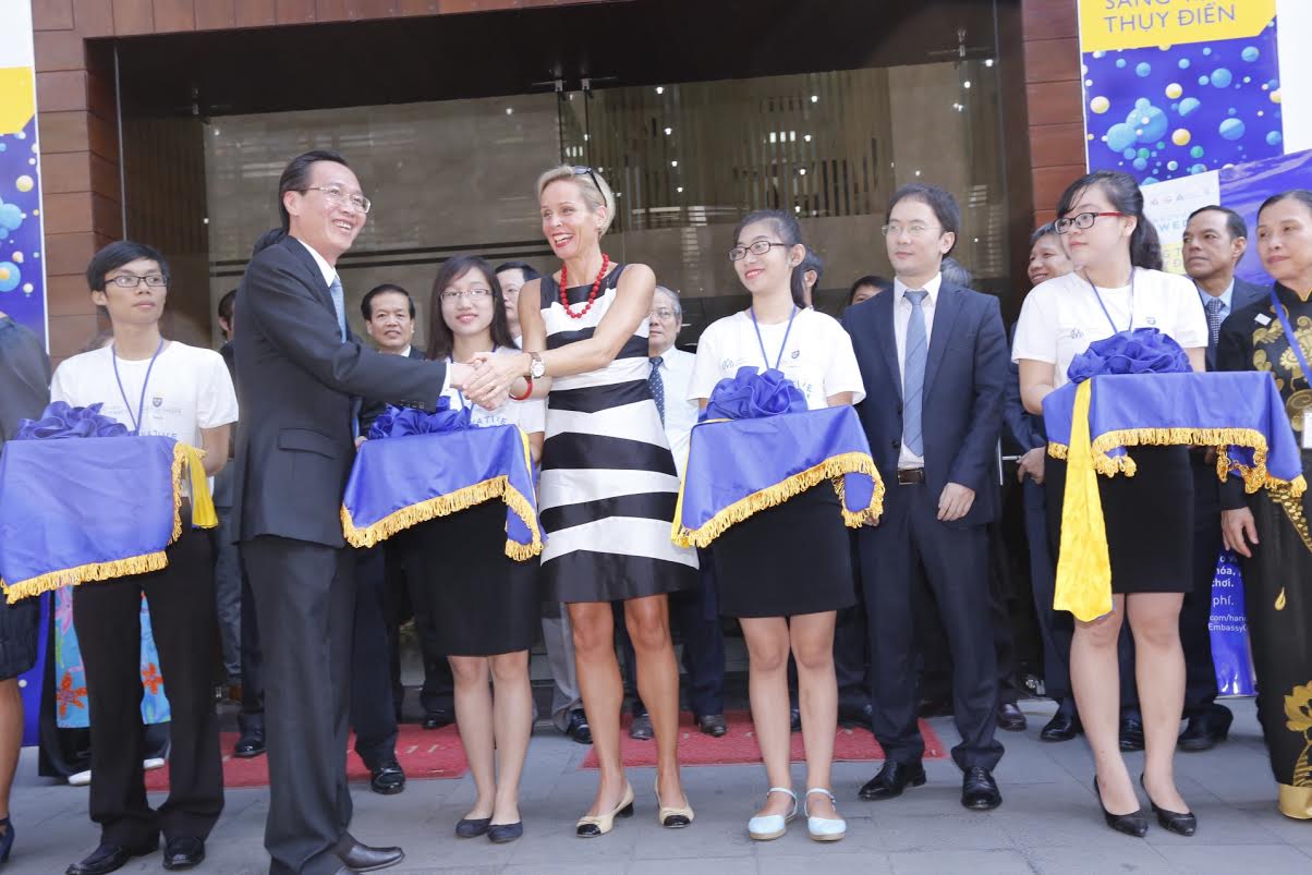 ລາຍການ “ຫົວຄິດ ປະດິດສ້າງຊູແອດ“ ຢູ່ນະຄອນໂຮ່ຈິມິນ